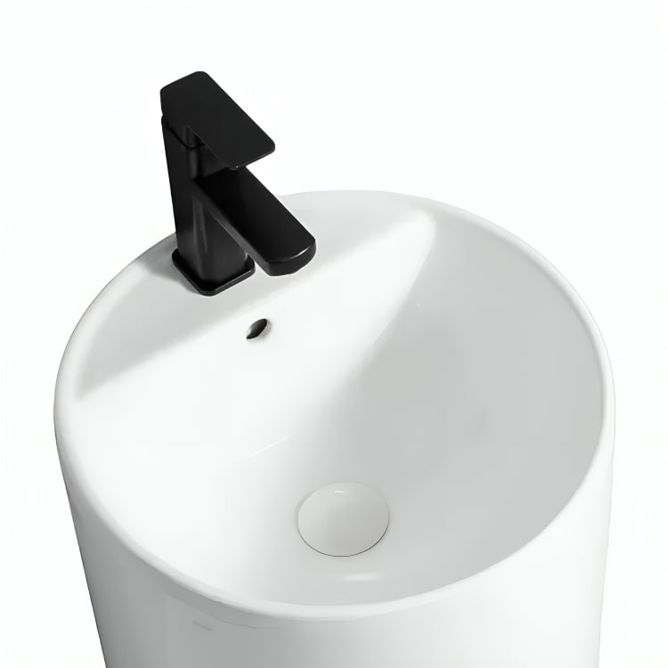 Refina tu baño con el Lavabo de Pedestal Bolsena. Diseño de lujo en cerámica premium, resistente a manchas y de fácil mantenimiento. Certificado internacionalmente.

SKU: 307A