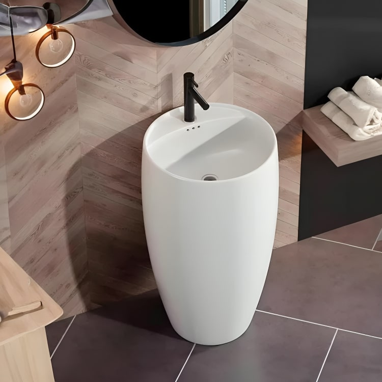 El Lavabo de Pedestal Constanza combina lujo y funcionalidad. Cerámica premium con certificaciones internacionales, ideal para grifería de pared.

SKU: WS-057B