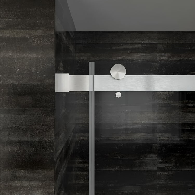 Puerta de ducha Praga sin marco, con vidrio templado de 8 mm y riel guía de aluminio. Sistema de puertas corredizas dobles, poleas silenciosas y nanovidrio anti-manchas.

SKU: BP42P2