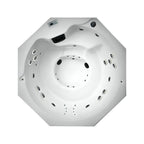 Spa octagonal para 5 personas con doble motor, 36 jets, calefactor y gabinete de madera. Diseño funcional y elegante. ¡Cómpralo aquí!
