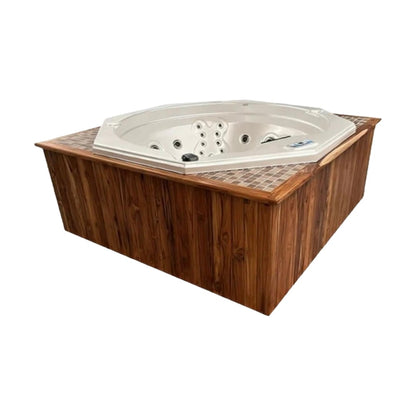 Spa octagonal para 5 personas con doble motor, 36 jets, calefactor y gabinete de madera. Diseño funcional y elegante. ¡Cómpralo aquí!