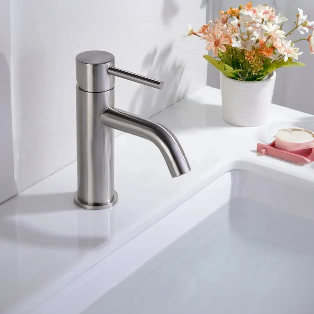 Llave monomando Thames: Material resistente, entrada y salida fría, y tecnología de ahorro de agua. Funcionalidad y estilo para baños o cocinas. ¡Conócelo ahora!

SKU: AZ6011